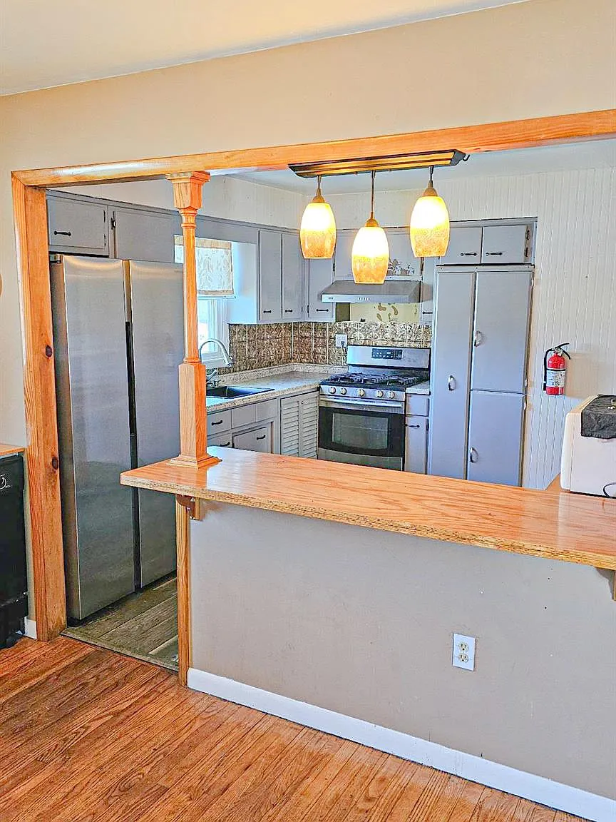 4 bed, 2.0 bath, 1466 sqft, $3,500 — Photo 4
