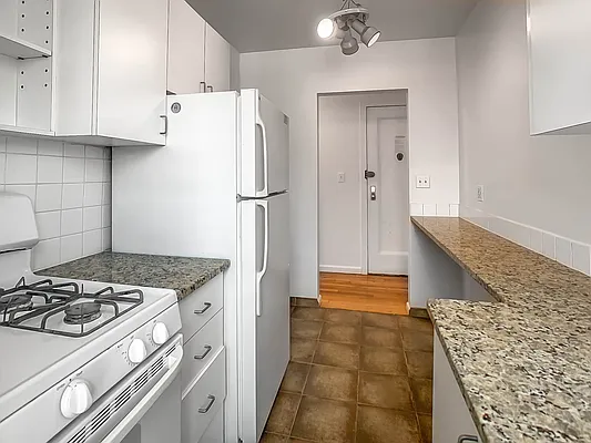 Rented by Brown Harris Stevens | media 26