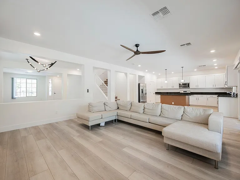 8683 Black Cordon Rd — Photo 10