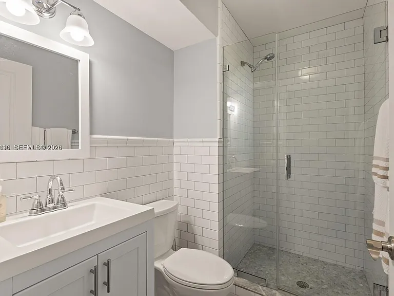685 Harbor Ln — Photo 39