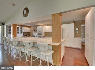 1785 Lake Valentine Rd, Arden Hills, MN 55112