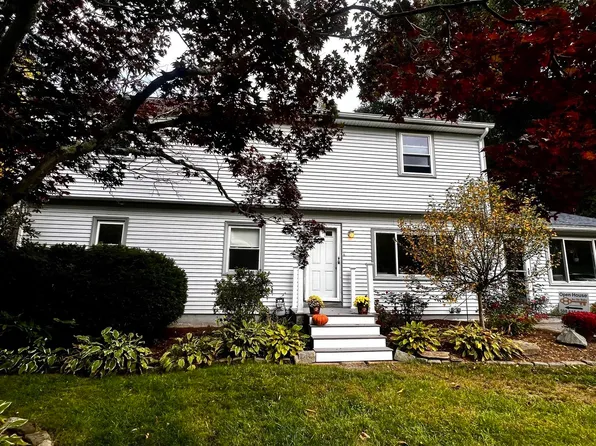26 Hawthorne St, North Grafton, MA 01536