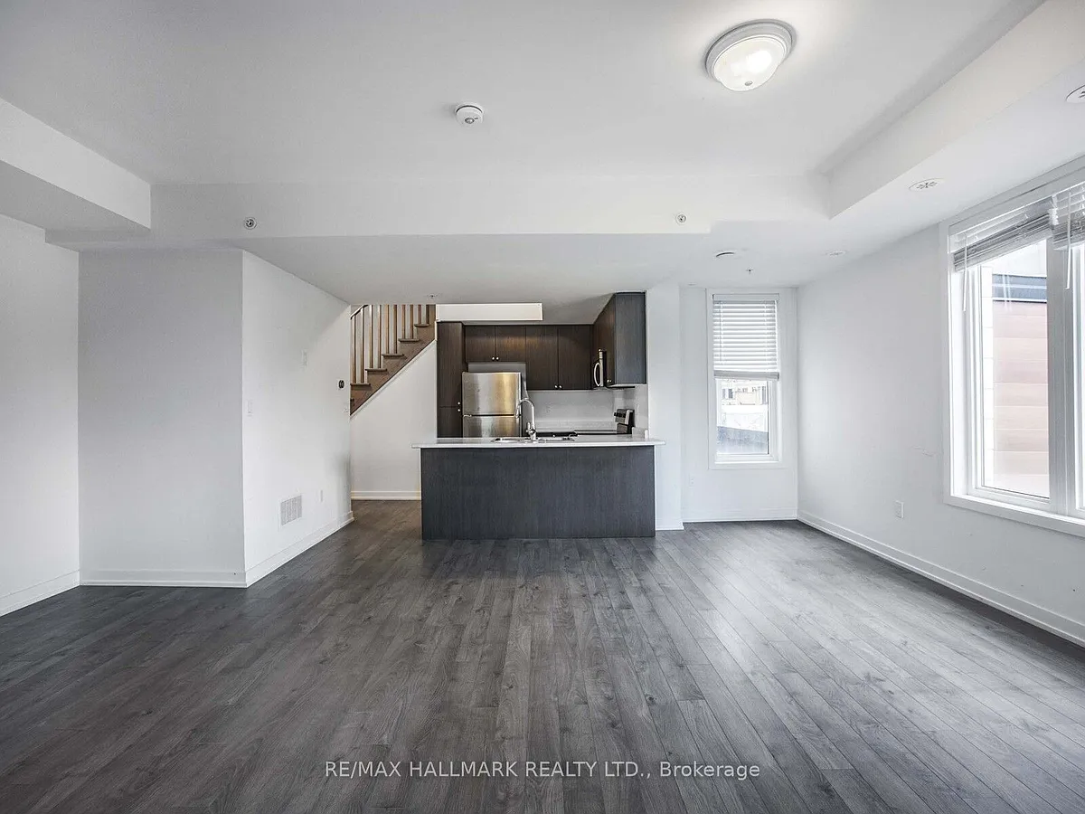 Building Photo - 1555 Kingston Rd #212