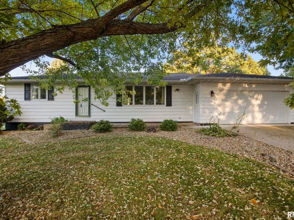 22230 Timber Ln, Morton, IL 61550