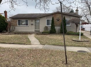 13315 Mark St, Southgate, MI 48195
