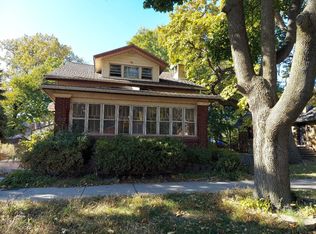 7342 S Bennett Ave, Chicago, IL 60649