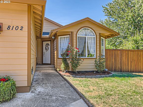 2nd image of 8102 NE 91st Pl