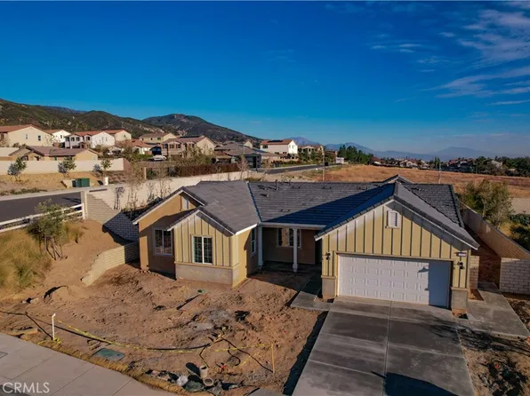6925 N Curtis Ln, San Bernardino, CA 92407