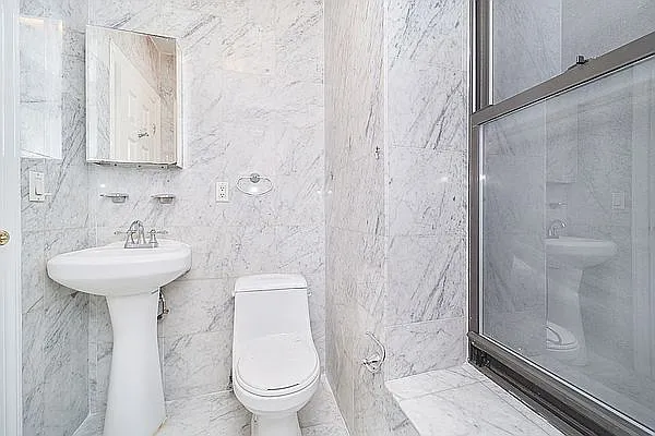 Rented by Living New York | media 11