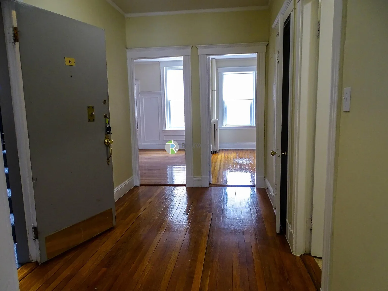 1114-1118 Commonwealth Ave — Photo 3