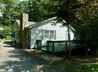 35 Olive Rd, Sparta, NJ 07871