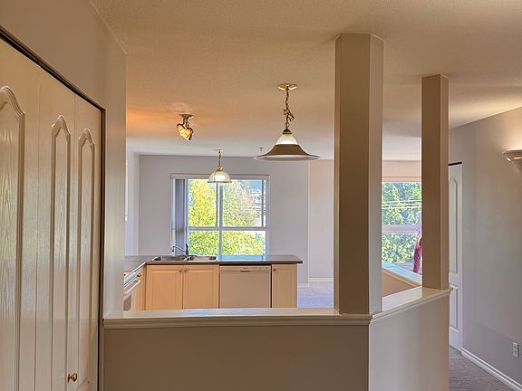 5th image of 22230 North Ave #510