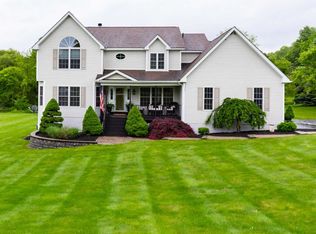 6 Wennington Dr, Poughkeepsie, NY 12603