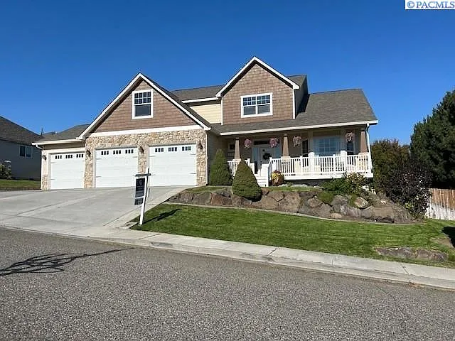 3707 Desert Plateau Dr photo 1