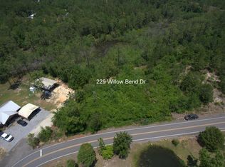 229 Willow Bend Dr, Defuniak Springs, FL 32433