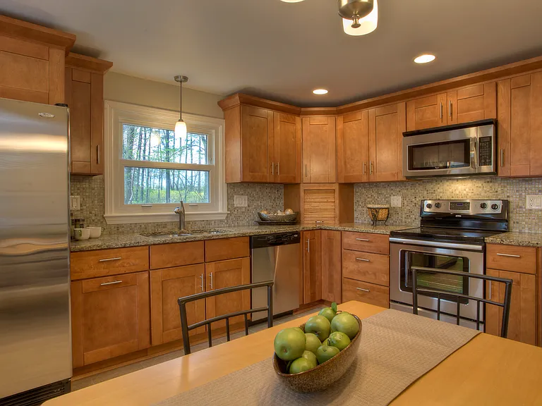 9 Timberline Dr — Photo 1