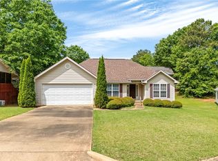 708 Rustic St, Opelika, AL 36801