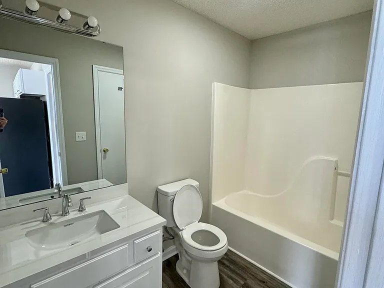 1247 Westpointe Dr — Photo 10