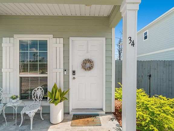 5th image of 34 Woodshire Dr