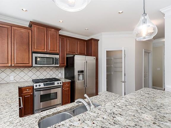 5th image of 1239 Ashford Creek Park NE #1501