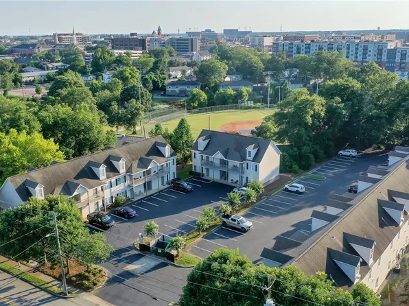 303 N Ross St APT 215, Auburn, AL 36830