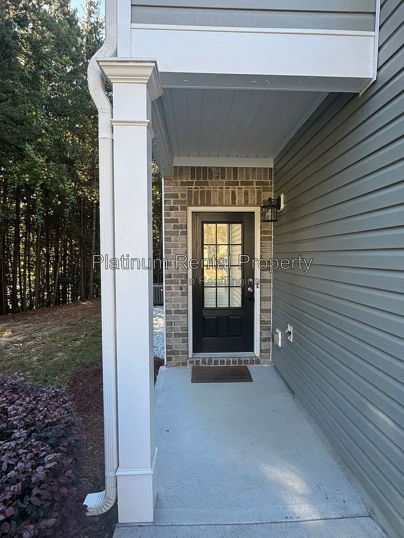 3 bed, 2.5 bath, 1628 sqft, $2,245 — Photo 4