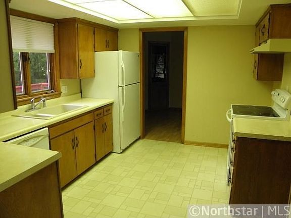 5th image of 111 Outer Dr
