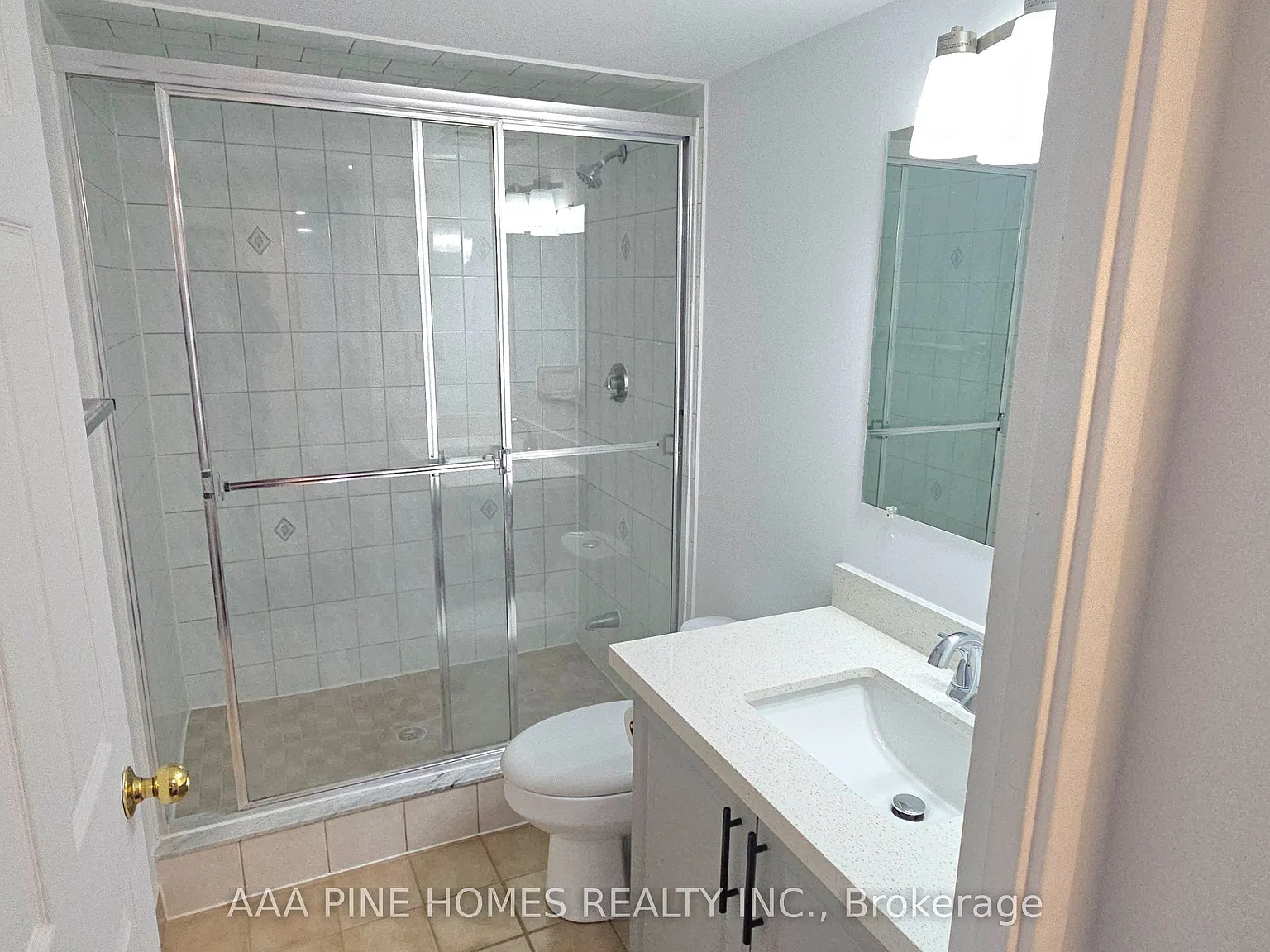 2 bed, $2,600 — Photo 4