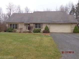124 Deer Trl, East Leroy, MI