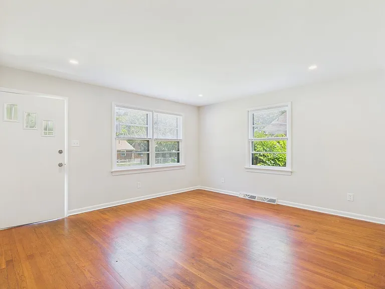 5601 Campbell Ave — Photo 4