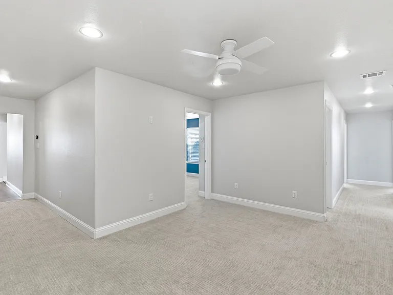 4600 Old Brock Rd — Photo 38