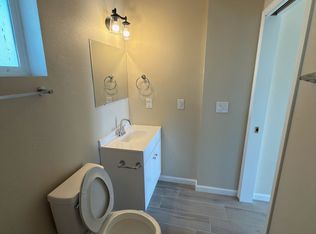 Stearns St (6028), Riverside, CA 92504