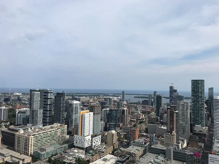 386 Yonge St #5102 — Photo 1