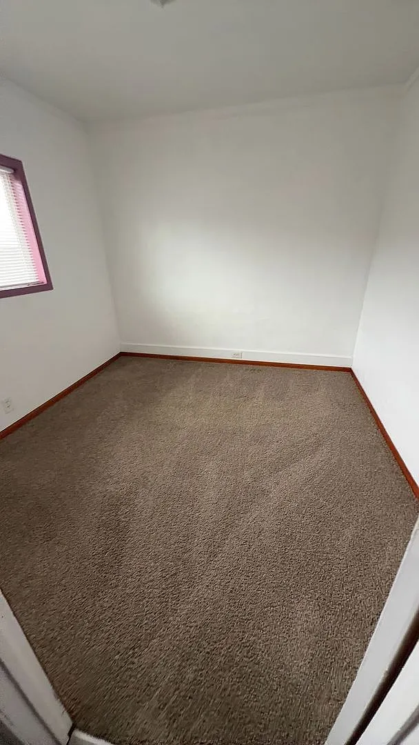 520 Karr — Photo 3