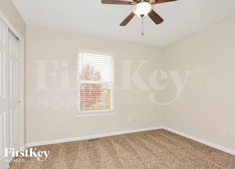 15 Glen Meadows Dr — Photo 11