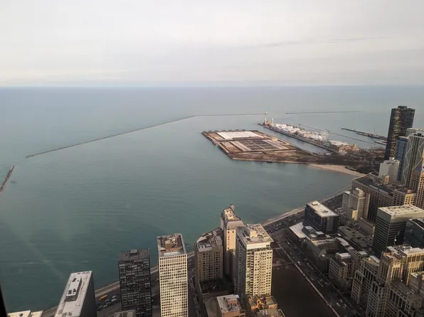 175 E Delaware Pl, Chicago, IL