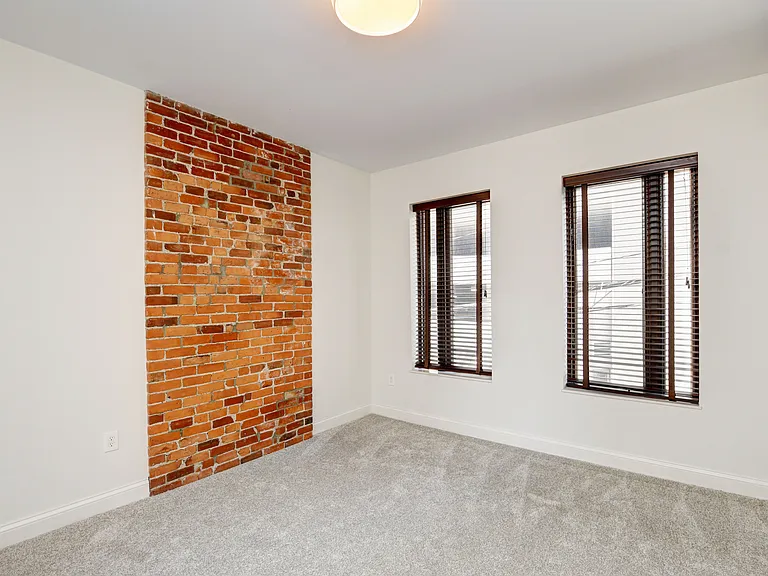 65 S 5th St #2A — Photo 18