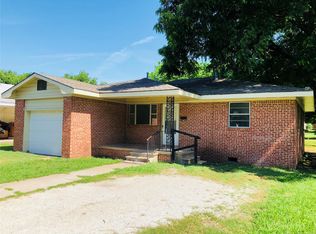 508 W 2nd St, Ada, OK 74820