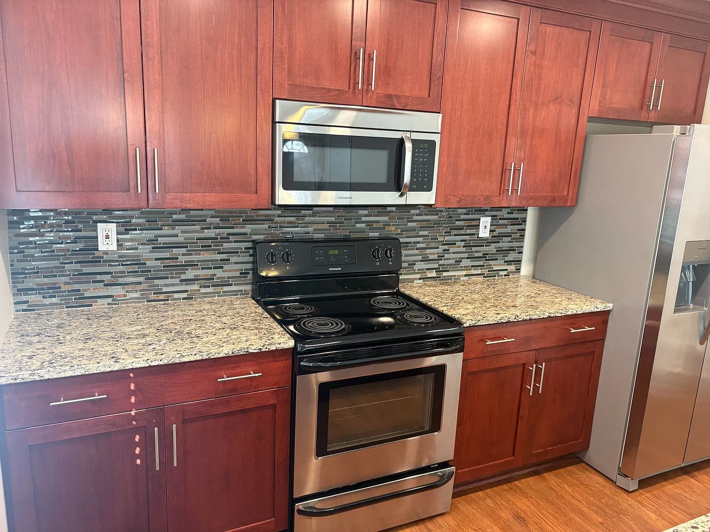 Beautifully Updated Condo — Photo 4