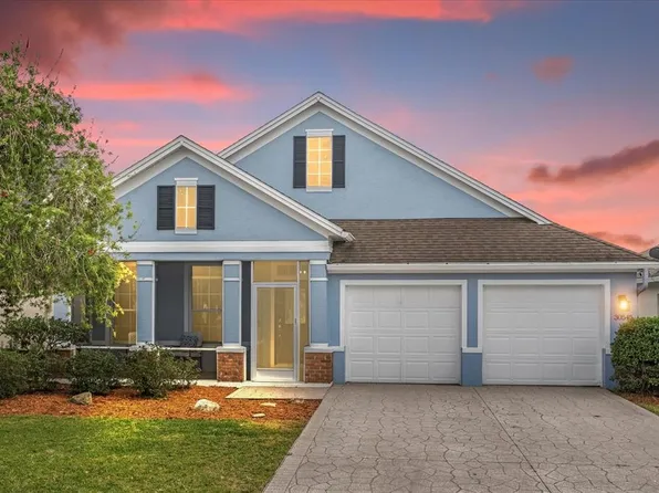 30545 Island Club Dr, Tavares, FL 32778