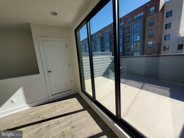 1882 Michael Faraday Dr — Photo 28