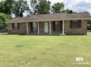 6151 Meadows Dr, Atmore, AL 36502