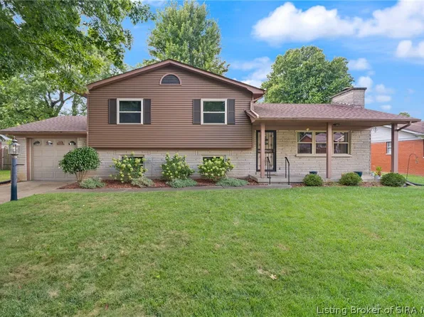 2247 Larch Drive, Clarksville, IN 47129