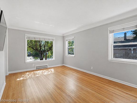 2nd image of 316 S Edison Ave