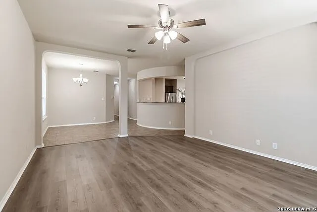9006 Hubbard Hl — Photo 4
