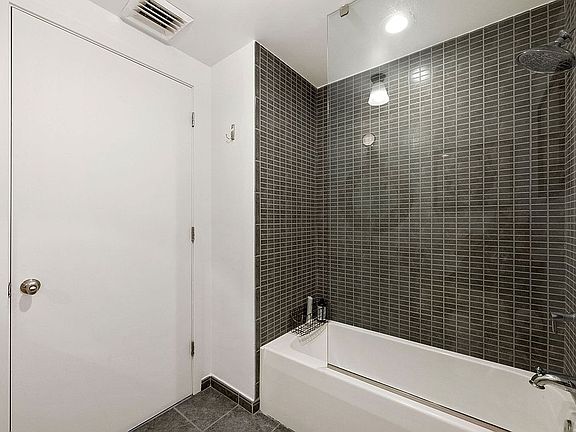 3rd image of 3451 NE 1st Ave APT M0502