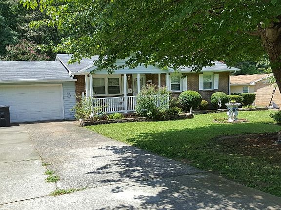 2nd image of 1352 W Sedgefield Dr