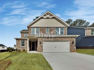 1438 Aquamarine Dr, Loganville, GA 30052