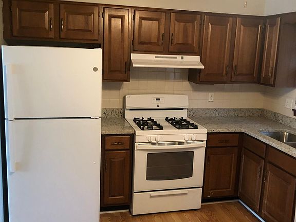 5th image of 12210 E 10th St S