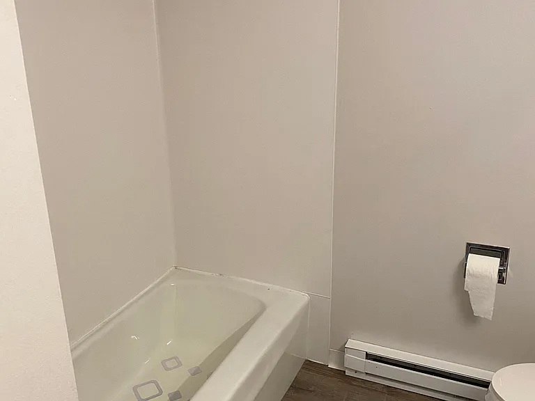 3202 S D St #4 — Photo 11